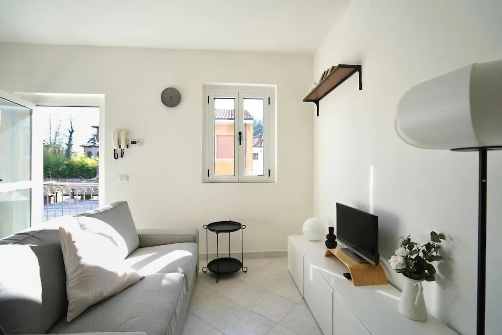 Comodo Bilocale Per Mxp Aeroporto - Milano - Como Lago Castellanza Apartmán